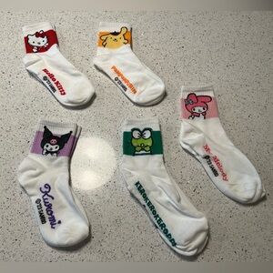 New Sanrio Character Socks Set - Multicolor
***Price is for 1 pair only.***